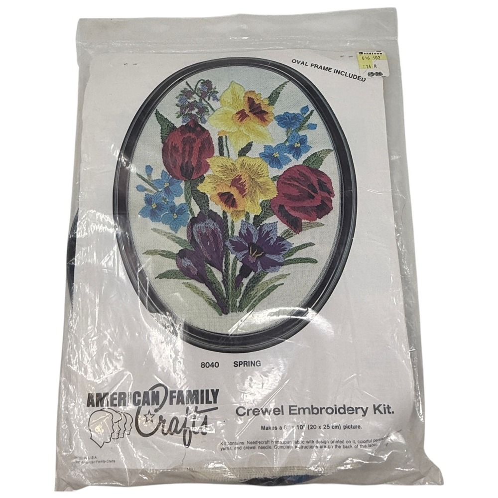 1974 American Family Crafts Crewel Embroidery Kit Spring Floral Oval Frame 8040